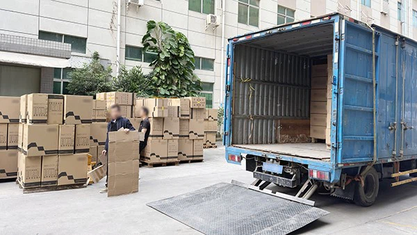 爱路卡登电动滑板车出口.jpg